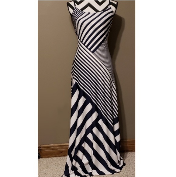 Dresses & Skirts - NWOT Navy Blue Striped Maxi Dress. Sz. S